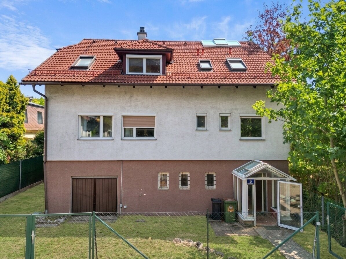 Eine Hietzinger Familienvilla. Bereit für ihre nächste Ära. – absolute Ruhelage mit Garten und Raum für eine neue Interpretation., 1130 Wien, Haus