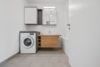 WO WIEN INS GRÜNE ÜBERGEHT. Drei Zimmer, 17 m² Südostbalkon und moderner Wohnkomfort. - Bild