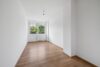 WO WIEN INS GRÜNE ÜBERGEHT. Drei Zimmer, 17 m² Südostbalkon und moderner Wohnkomfort. - Bild