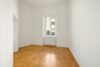 ALTBAU MIT CHARAKTER. RAUM FÜR MEHR. - außergewöhnliches Rondo, Fischgrätparkett und drei Schlafzimmer - Bild
