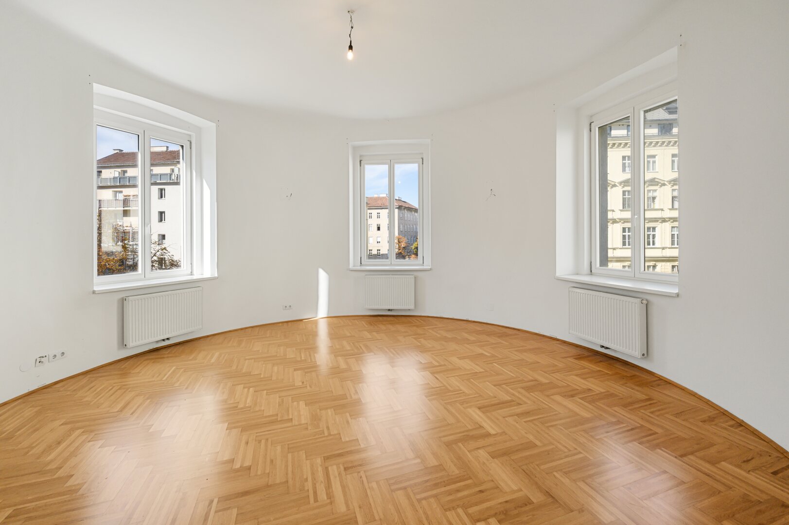 ALTBAU MIT CHARAKTER. RAUM FÜR MEHR. – außergewöhnliches Rondo, Fischgrätparkett und drei Schlafzimmer, 1020 Wien, Wohnung