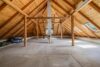 Zeitlose Architektur. Großzügige Räume. Ein Grundstück mit Parkcharakter. - Bild