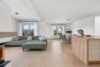 Toskanaflair am Waldrand – Architektonisches Landhaus in sanfter Hanglage mit Weitblick - Bild